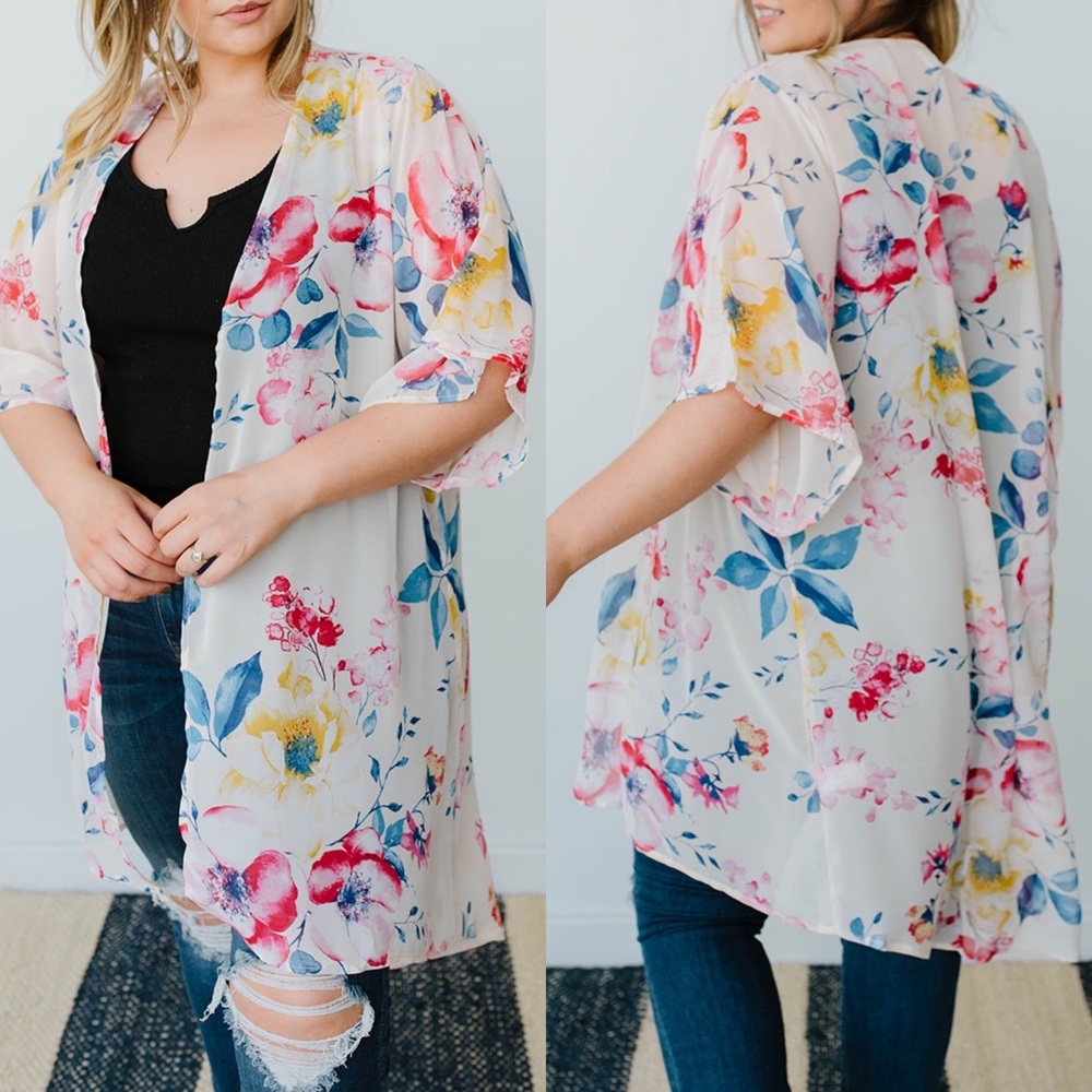 Lightweight Floral Kimono in Ivory - Picture 4 of 10